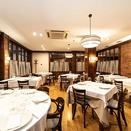 Restaurante De Torres فندق فيليتشوسا