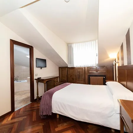 Restaurante De Torres 2* فيليتشوسا