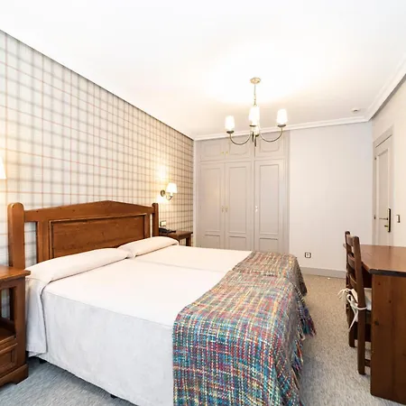 Restaurante De Torres 2* فيليتشوسا