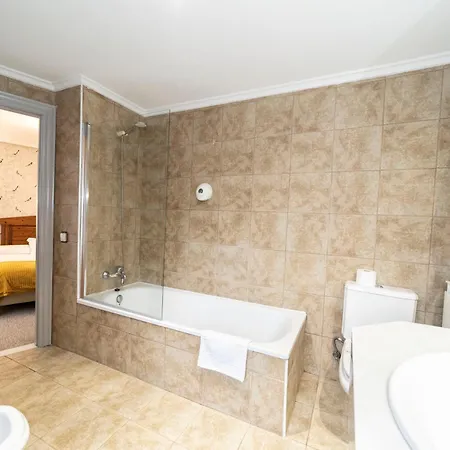 فندق Restaurante De Torres فيليتشوسا