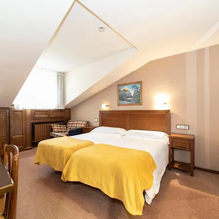 Restaurante De Torres 2* فيليتشوسا