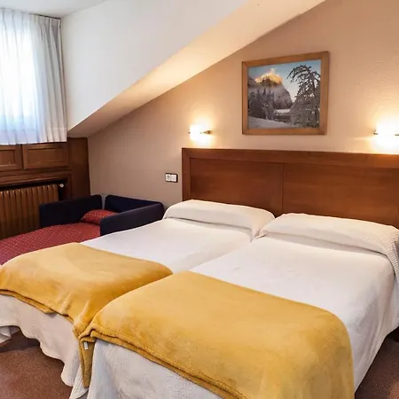 Restaurante De Torres فندق