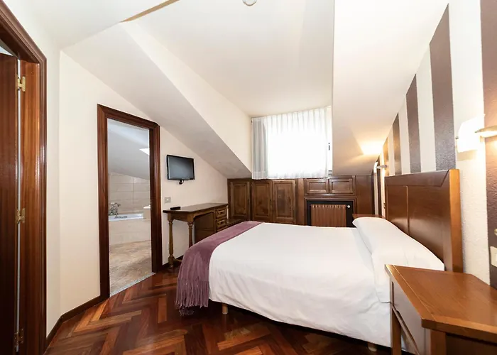 Restaurante De Torres 2* Felechosa