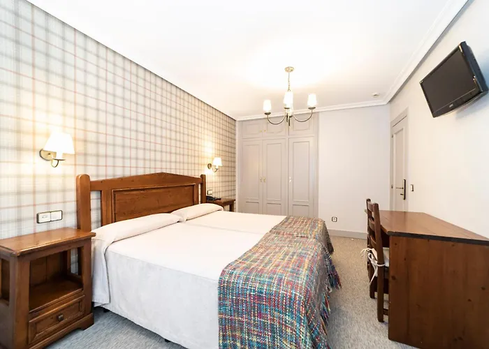 Restaurante De Torres 2* Felechosa