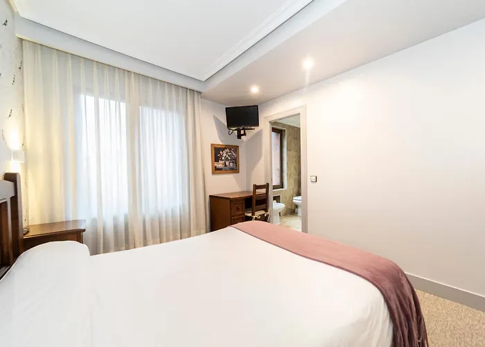 Restaurante De Torres 2* Felechosa