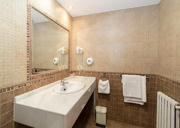 Restaurante De Torres Hotel 2*